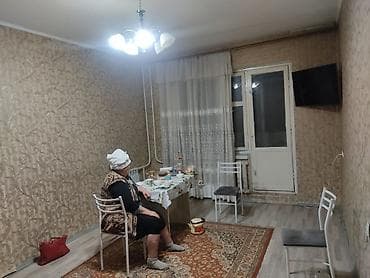 концертный зал: Просторная комната с выходом на застеклённый балкон. - Площадь — 1