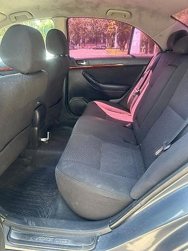 corolla 2004: Toyota Avensis: 2004 г., 1.8 л, Механика, Бензин, Седан — 4