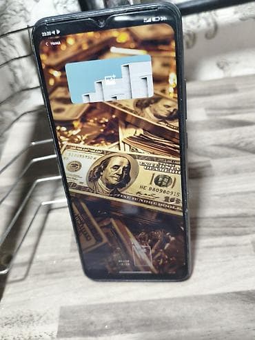 poco c61: Poco C40, Б/у, 64 ГБ, цвет - Черный, 2 SIM — 4