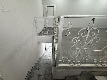 салон красоты ошский рынок: Сдаётся в аренду коммерческое помещение. 📍 Район: станция Бишкек 🏢 — 9