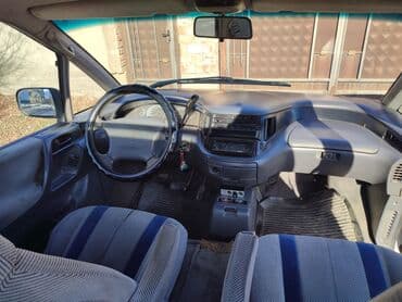 lexus gs400: Toyota Previa: 1993 г., 2.4 л, Автомат, Бензин, Минивэн — 5