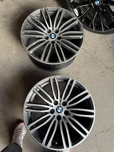performance: Литые Диски R 19 BMW, Комплект, отверстий - 5, Новый — 1
