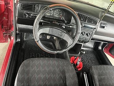 devo damaz: Volkswagen Golf: 1995 г., 1.6 л, Механика, Бензин, Хэтчбэк — 5