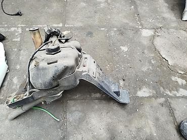 скутер сдаю: Продаю Комплект пластиковых деталей и оптики для скутера СУЗУКИ 100 — 3