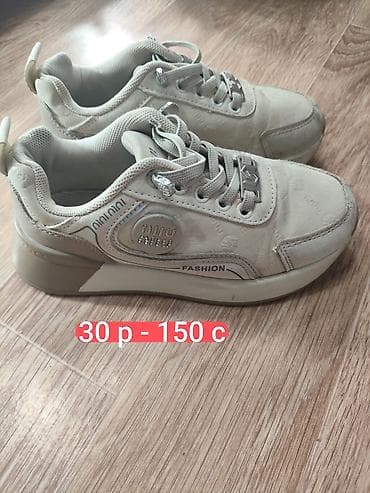 Детская обувь: 🎀 👟👟Обувь на девочку и на мальчика. ✅Подошва целая. Размеры 28, 29 — 2