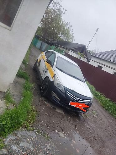 чехол на солярис: Hyundai Solaris: 2015 г., 1.6 л, Автомат, Седан — 1