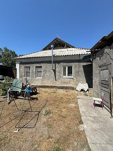 фучика 18 а: Продается дом в г.Шопоков по ул.Космонавтов. Дом саманный,3 жилые — 3