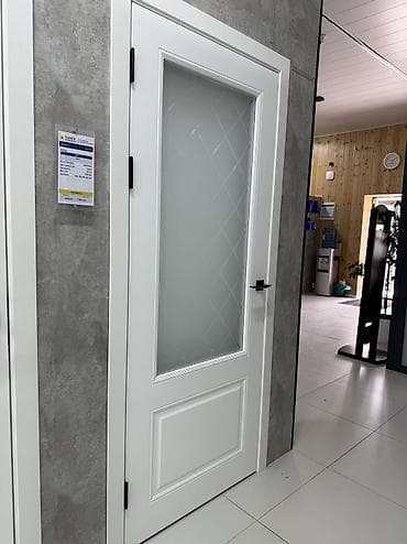 межкомнатные двери новые: Модель: Мария 2 Цвет: белый Конструкция: Каркасно-щитовая Покрытие — 4