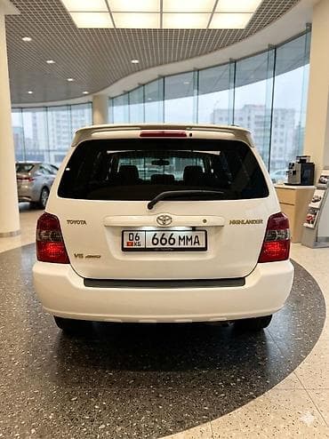 Toyota Highlander: 2003 г., 3 л, Автомат, Бензин, Кроссовер — 2