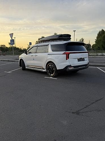 kia 2024: Kia Carnival: 2024 г., 1.6 л, Автомат, Бензин, Минивэн — 3