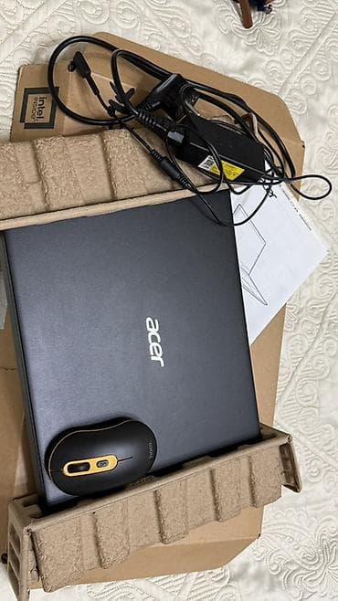 apple macbook: Acer Extensa 15 — ноутбук Комплектация на фото: - Ноутбук Acer — 1