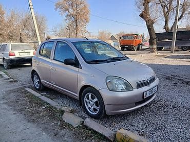 тайота виш 2010: Toyota Yaris: 2002 г., 1.3 л, Автомат, Бензин, Хэтчбэк — 3