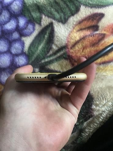 IPhone Xr, Колдонулган, 128 ГБ, Ток сары, Каптама, 78 % — 8