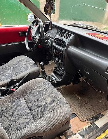 с4 2: Daihatsu Sirion: 1998 г., 0.8 л, Механика, Бензин, Хэтчбэк — 8