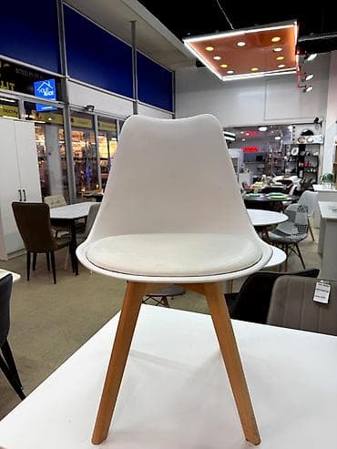куханый стул: Стул Eames 222 - Расцветки: серый, чёрный, белый и бежевый - Размер — 2