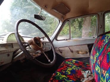 Daihatsu : 1968 г., 2.5 л, Механика, Бензин, Седан