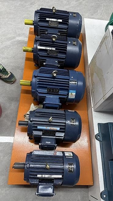 Электродвигатель, Трехфазные, Мощность: Другая мощность, Обороты: 3000 об/мин