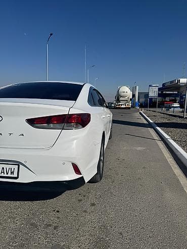 сткл: Hyundai Sonata: 2019 г., 2 л, Автомат, Газ, Седан — 3