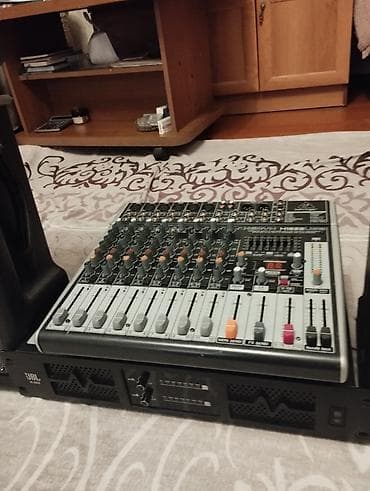 DJ-контроллеры: Продаю аппаратуру: колонки electro-voice s200, усилитель JBL k800 — 3