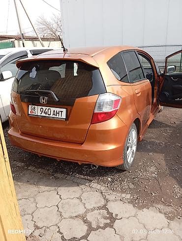 Honda Fit: 2010 г., Бензин, Хэтчбэк
