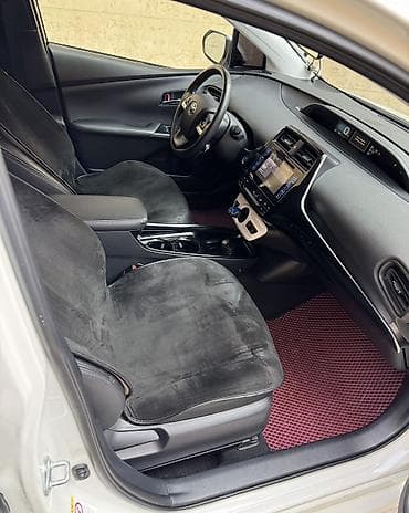 camry 2014: Toyota Prius: 2017 г., Гибрид, Хэтчбэк — 8