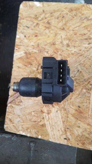 шаговый: Volkswagen шаговый двигатель с моновпрыска — 1