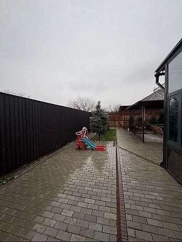 Дома: Продается хороший и уютный дом 3 комнаты. В селе Ортосай у подножья — 3