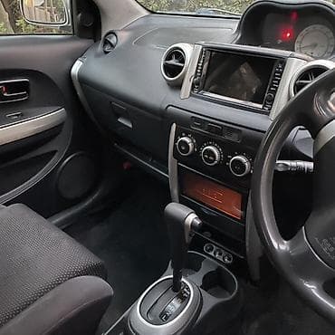 forester 2003: Toyota Ist: 2003 г., Хэтчбэк — 5