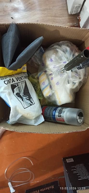 Отдам даром: Отдаём даром в одни руки сборный лот вещей. В составе: - Большие — 2