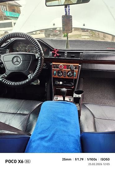 w124 124: Mercedes-Benz 220: 1993 г., 2.2 л, Автомат, Бензин, Седан — 6