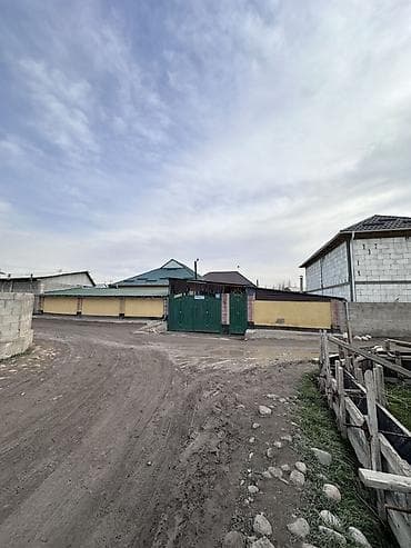 дом 1 комнатный: Дом, 90 м², 4 комнаты — 1