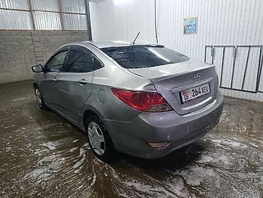 kia sorento 2023: Hyundai Accent: 2013 г., 1.6 л, Автомат, Бензин, Седан — 4