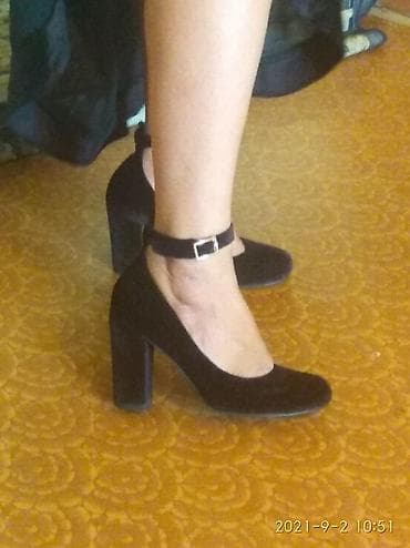 Үлпөт көйнөктөрү жана аксессуарлар: Шикарные Туфли бархатные вечерние надевала только один раз,почти — 1