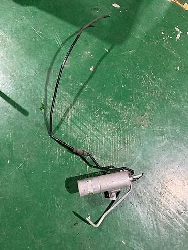 влагомаслоотделитель для компрессора: Кондиционер Mercedes-Benz 2008 г., Оригинал — 1