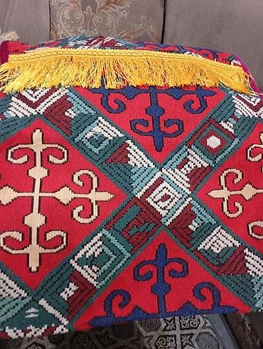 искуственные: Традиционные декоративные накидки/полотнища с национальным орнаментом — 4