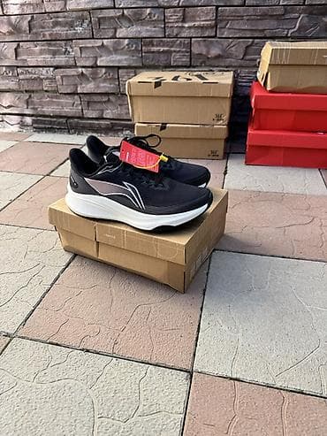 lining: В наличии оригинальные кроссовки Lining 41-42р 3700сом — 1