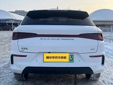 тез арада: BYD E2: 2023 г., 0.1 - engine capacity л, Автомат, Электромобиль, Хетчбек — 5