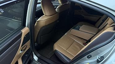 Lexus ES: 2019 г., 2.5 л, Вариатор, Гибрид, Седан — 6