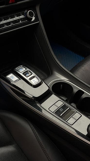 xundai sonata: Hyundai Sonata: 2019 г., 2 л, Автомат, Газ, Седан — 10