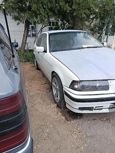 daf cf: BMW 3 series: 1991 г., 1.8 л, Механика, Бензин, Седан — 4
