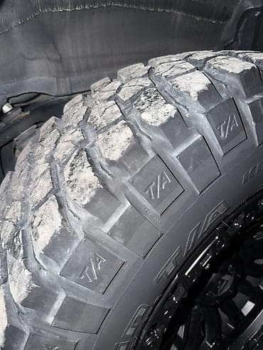 Внедорожные шины T/A для пикапа/внедорожника LT 255/75R17 Продаю или
