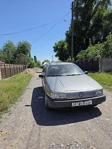 215 65 16c: Volkswagen Passat: 1992 г., 1.8 л — 2