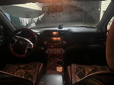 Toyota Highlander: 2010 г., 3.5 л, Автомат, Газ, Кроссовер — 5