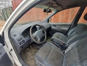 Toyota: Toyota Picnic: 1999 г., 2.2 л, Механика, Дизель, Минивэн — 9