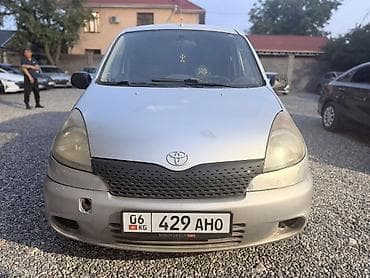 town ace: Toyota Funcargo: 2000 г., 1.3 л, Механика, Бензин, Хэтчбэк — 1