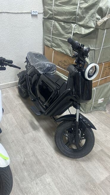 Электроскутер городского типа - Компактный электрический скутер с