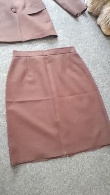 винтажные одежды: Обмен на комнатный цветок.Пиджак с юбкой,размер 44-46,длина юбки — 2