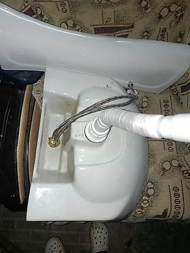 умывалник: Раковина для ванной, Особенности: Глянцевое, Угловая форма, Материал: Керамика — 9