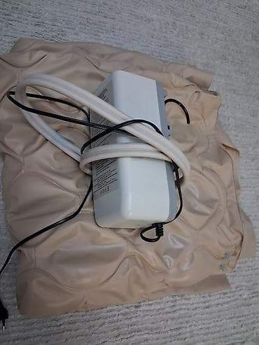 стол для питания: Антипролежневый матрас с компрессором (ячейковый) Отдаю даром. - — 2