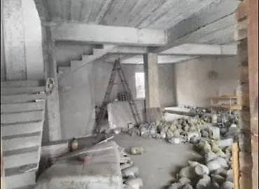 участок 10000: Здание, Действующий 300 м² — 2